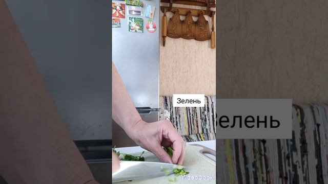 Полезный и сытный Салат из Краснокочанной капусты и Чернослива смотреть онлайн
