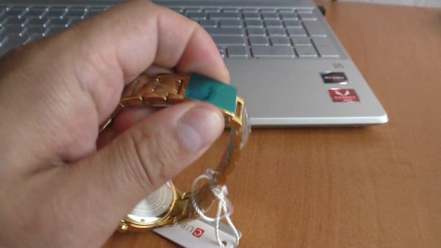 Женские наручные часы Curren 9004 Gold смотреть онлайн