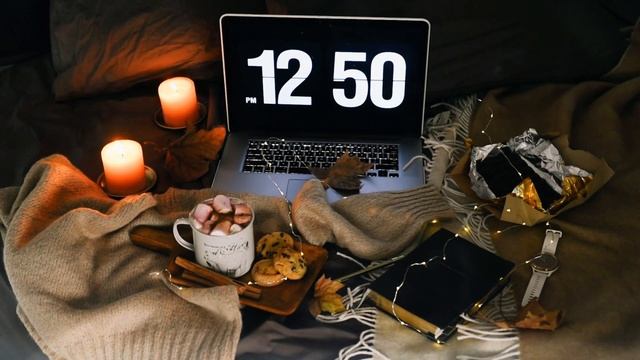 Staying in on a Cold Winter Night ?✨ — Flickering Candles ?, Old Clock ⏰ & Wind Raging Outside ? смотреть онлайн