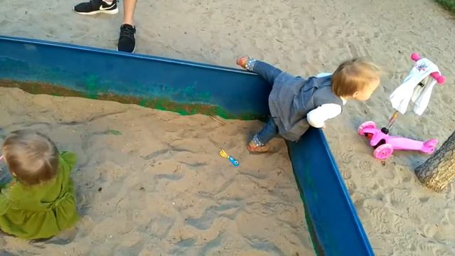 Как домой на себе принести Два кг песка смотреть онлайн