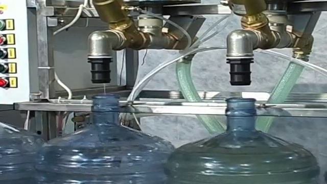 Линия розлива питьевой воды в 19 литровые бутыли — НПП Спецпромавтомат смотреть онлайн