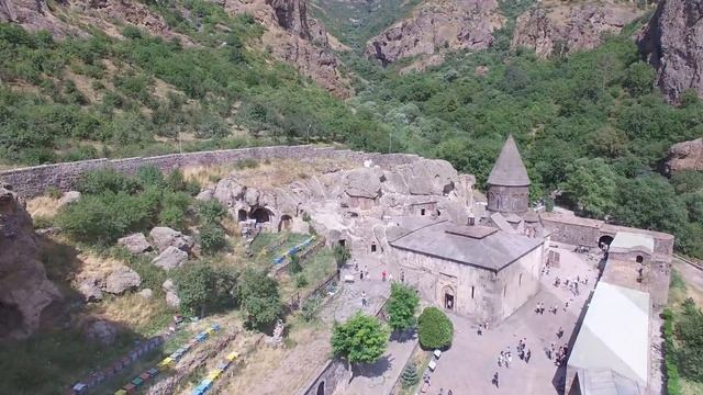 Garni Temple and Geghard Monastery (Գառնի և Գեղարդ) (Гарни и Гегард) смотреть онлайн