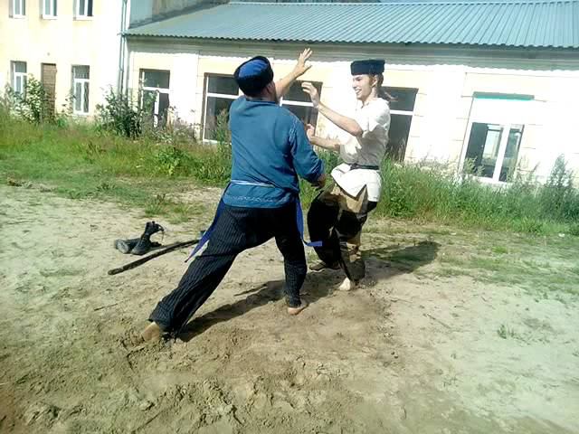 Стоим на кругу. Батя - Сёма смотреть онлайн