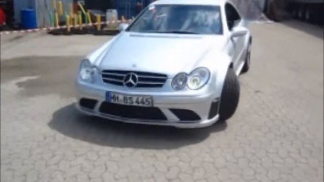 Mercedes Benz CLK 63 AMG Black Series Start up & Revs!! смотреть онлайн