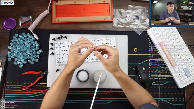 Building Fedmyster's Mechanical Keyboard Gift from Scarra смотреть онлайн