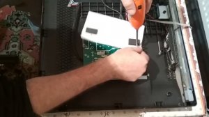 Ремонт телевизора MYSTERY MTV2611LW не включается.