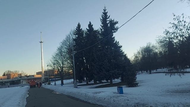 Парк Дворца пионеров на Воробьёвых горах (17.03.23) смотреть онлайн
