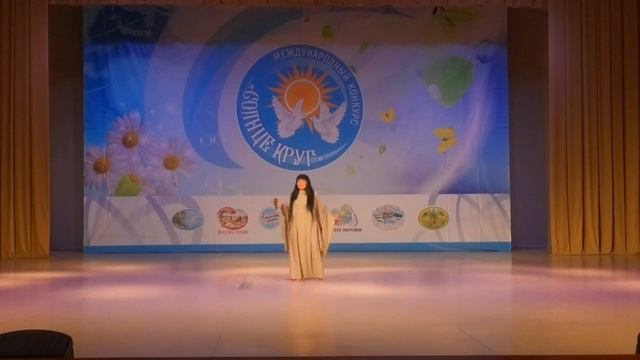 «Речка тёмныя» Нелля Бейбулатова солистка эстрадной шоу-группы «Ихтус» РДК п.Степное Советского МР смотреть онлайн