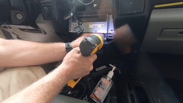 2015-2020 F150 Sync 3 8 inch Stereo Navigation Upgrade with Backup Camera Installation смотреть онлайн