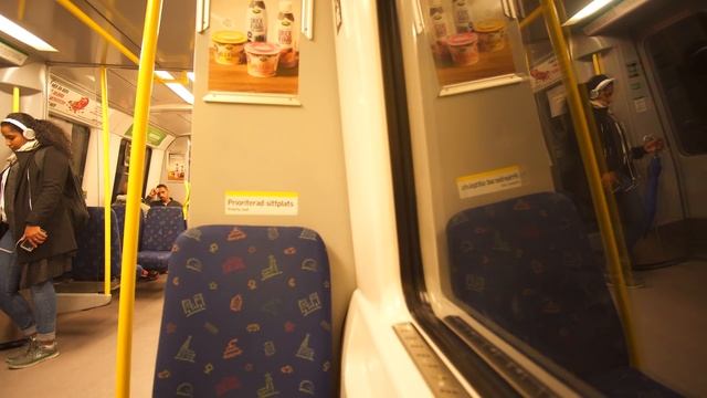 Sweden, Stockholm, subway ride from Kista to Husby, 6X escalator, 3X elevator смотреть онлайн