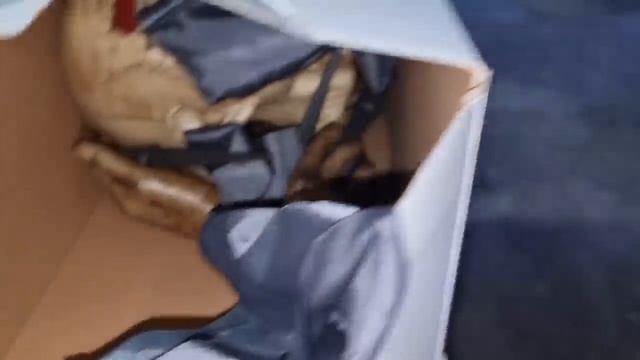 Вот так находка в церкви ! Тонны вещей на продажу . Элла Австралия смотреть онлайн