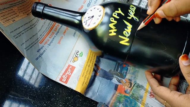simple new year bottle art/clock on bottle /2021 bottle art/new year craft смотреть онлайн
