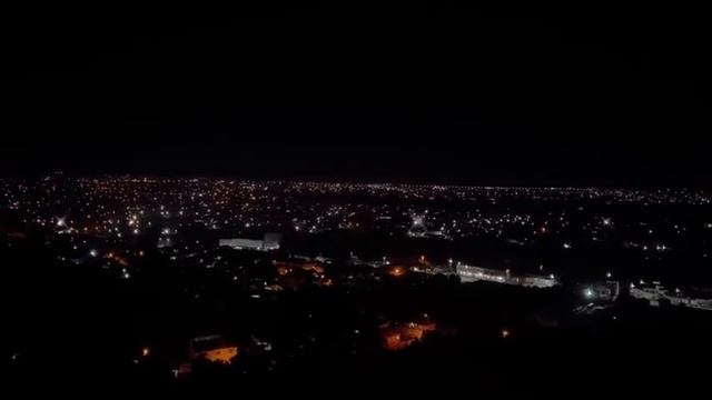 У человека нет возможности всем делать добро, но у него есть возможность никому не причинять зла.👤 смотреть онлайн