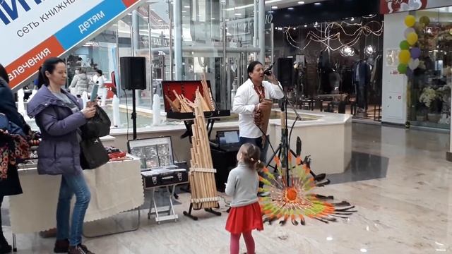 Индейцы в Твери! Здорово играют. 8 апреля 2018г. Тц. Рио смотреть онлайн