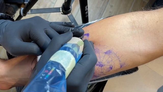 Abstract motorcycle tattoo time lapse смотреть онлайн