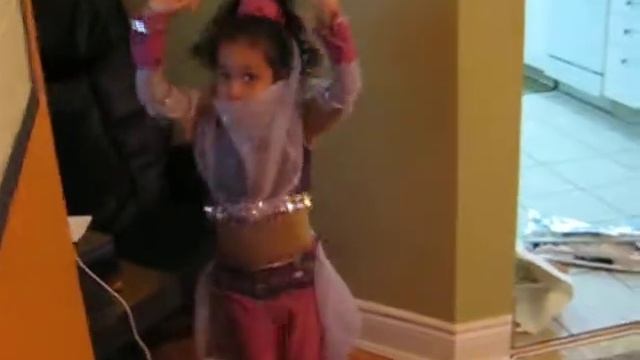 my little egyptian dancer.avi смотреть онлайн