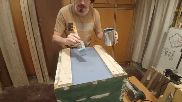 Painting the Frankenhive (Ep. 7/8 of the Beehive Project) смотреть онлайн