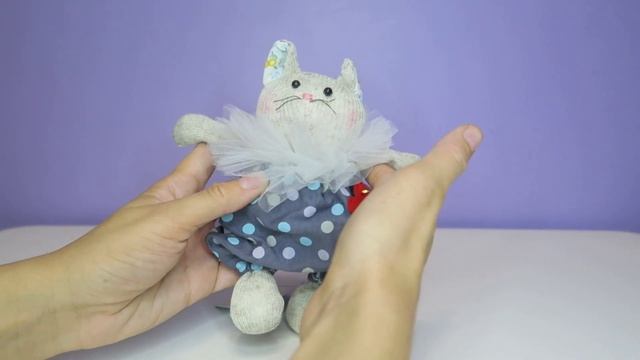 Текстильная интерьерная игрушка ручной работы котик "Неженка" от кукольного цеха "Нежный ветер" смотреть онлайн