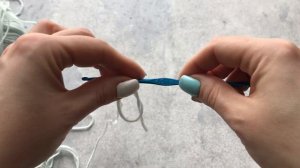 Как начать вязать шапку с помощью кольца амигуруми