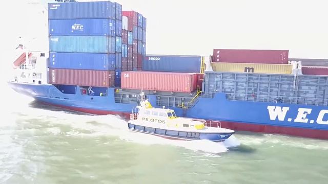 Mavic Pro - Boat смотреть онлайн