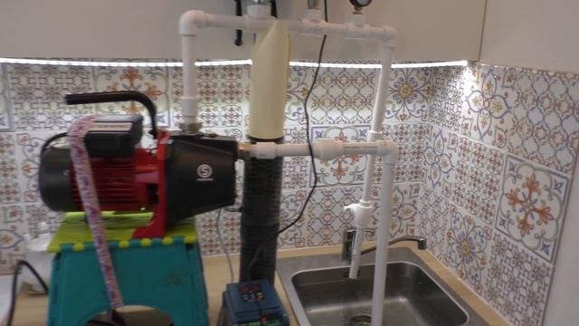 Стабильное давление воды на даче при помощи частотного регулятора для управления насосом HY2 с Али смотреть онлайн