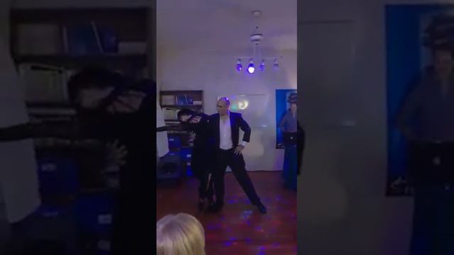 Marilyn y Gaston Burgos. Tango Patético por Pugliese смотреть онлайн