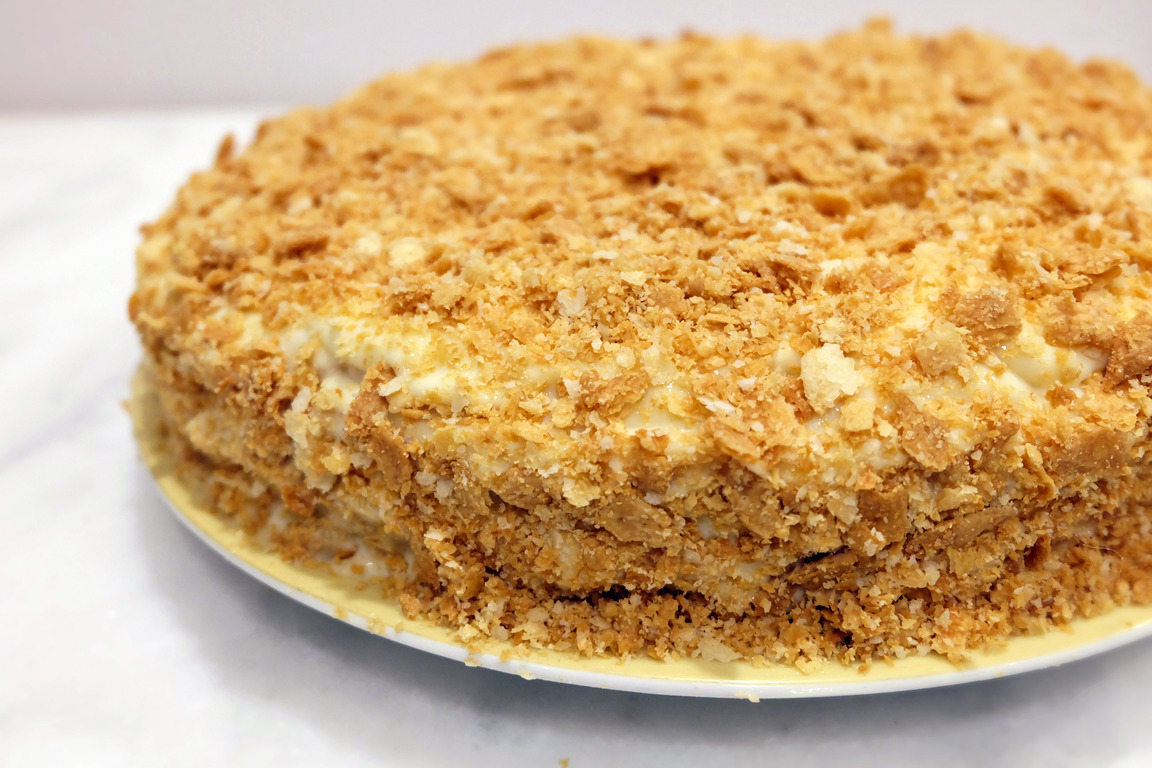 Хрустящий торт «Наполеон». Ещё один рецепт вкусного торта смотреть онлайн