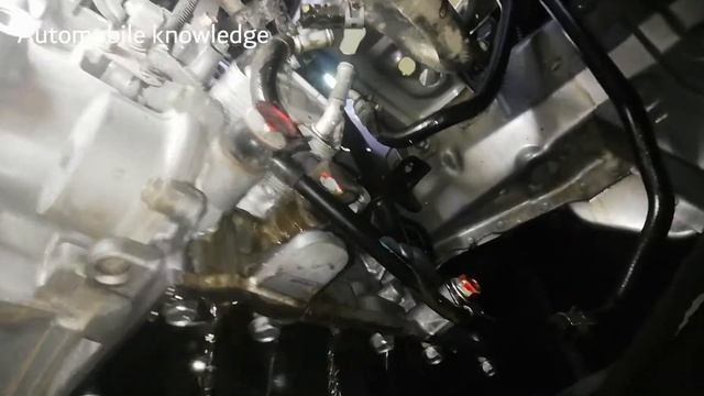 Mitsubishi Outlander ATF cooler removal| coolant in transmission fluid|automobile knowledge смотреть онлайн