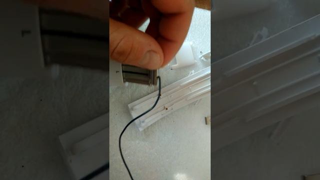 Разборка наушников Beats by.dre смотреть онлайн