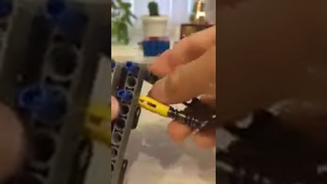 1 часть.Как сделать арбалет из Лего? смотреть онлайн