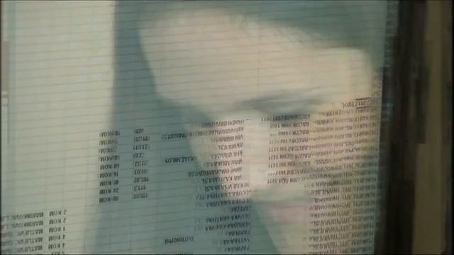 Из-за редкой болезни жительница Сербии видит мир вверх ногами смотреть онлайн