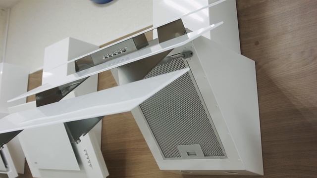 Видеообзор вытяжки наклонной AKPO WK-4 Tryton eco смотреть онлайн