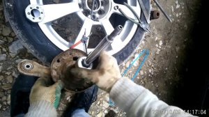 Audi 80 b4: замена стойки стабилизатора, амортизатора, пружин