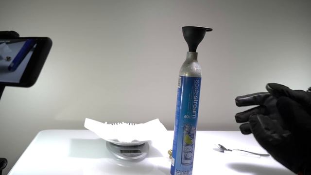 Soda Stream refill using dry ice pellets during an economic shutdown смотреть онлайн