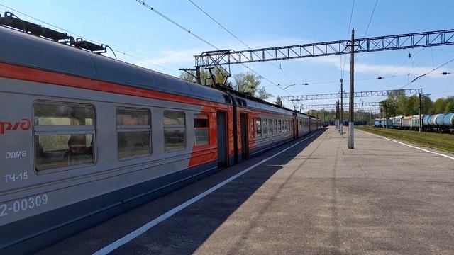 ЭЛЕКТРОПОЕЗД ЭТ2-003 НА СТ.ОРАНИЕНБАУМ || смотреть онлайн