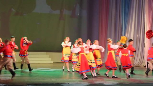 СЕМЕЙСКАЯ ПЛЯСОВАЯ. Ансамбль "Сибирята", группа "Краски" 2020 смотреть онлайн