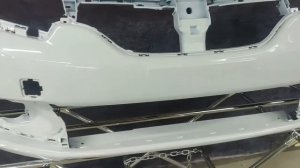БАМПЕР ПЕРЕДНИЙ RENAULT LOGAN 2 SANDERO НОВЫЙ ЦВЕТ Blanc glacier 369 Белый