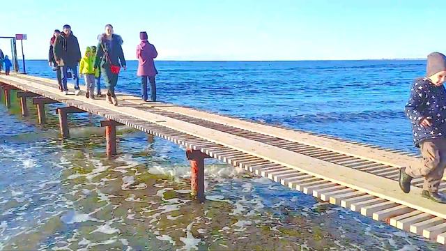 Анапа 4 января. Большая прогулка через центр Анапы центральный пляж Анапы пирс речка Анапка.9C.