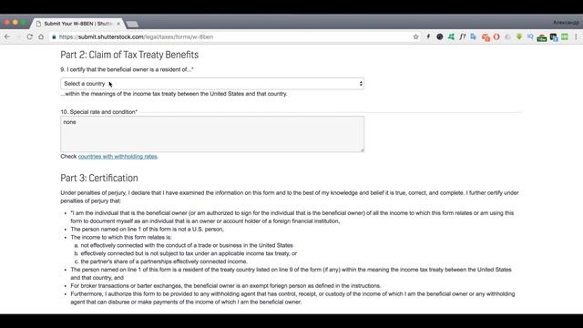 Налоговая форма W-8BEN на стоке Shutterstock.