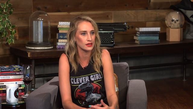 The Golden Compass - Part 2 (Nerdist Book Club) смотреть онлайн