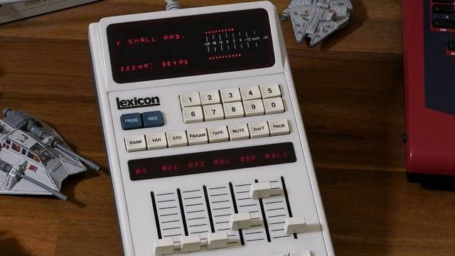 Lexicon LARC, Lexicon 300 Quick Demo - What reverbs do I use Part #2 смотреть онлайн