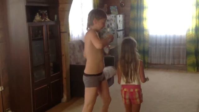 8 летний младенец смотреть онлайн