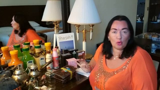 Обзор. Что купить в Эмиратах. Цены на парфюм, сувениры, продукты, экскурсии. 2019 смотреть онлайн