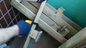 Быстро разобрать поддон на доски.