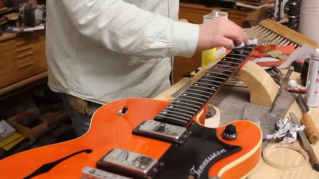 Ep 3 - Gibson Chet Atkins Guitar Repair - Setting the nut slot height смотреть онлайн
