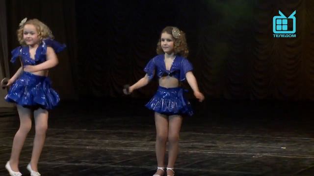 Аня Вершинина и Элина Пузанкова "Маленький кораблик" смотреть онлайн