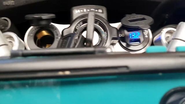 Honda VFR 800: USB, Voltmeter 12v Power Outlet   @OMEGA  #seamaster #007 #jamesbond #casinoroyale