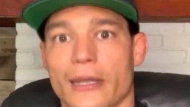 Прогнозы бойцов UFC на бой Петра Яна и Алджамейна Стерлинга! смотреть онлайн