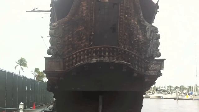 Jack Sparrow's boat: The Black Pearl in Hawaii смотреть онлайн