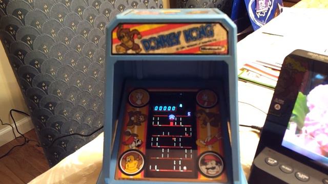 Donkey Kong Mini Arcade! 1981 Nintendo Coleco